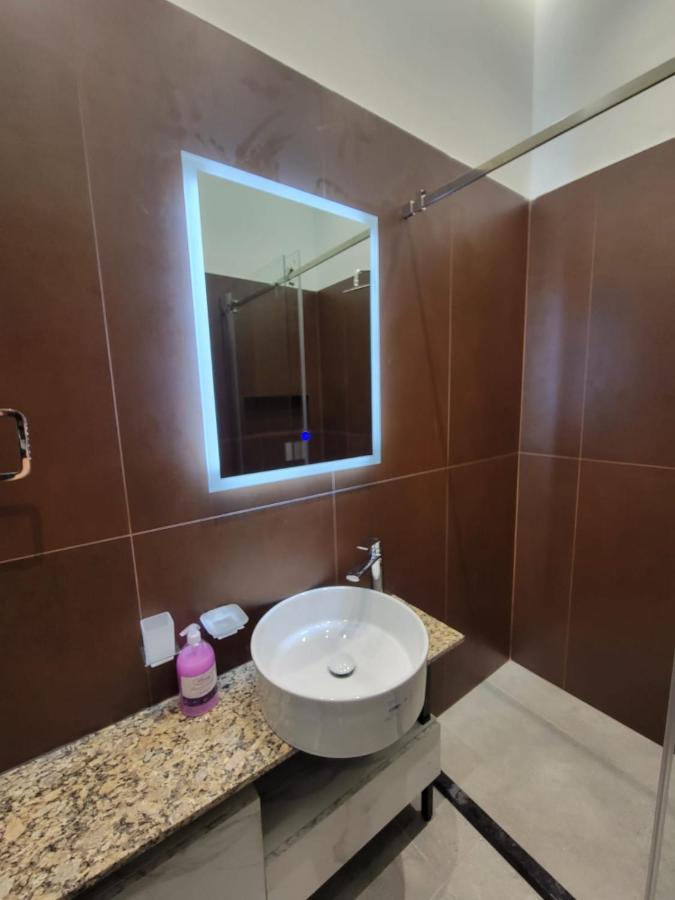 Berhami Studio Apartment Tirana Bagian luar foto